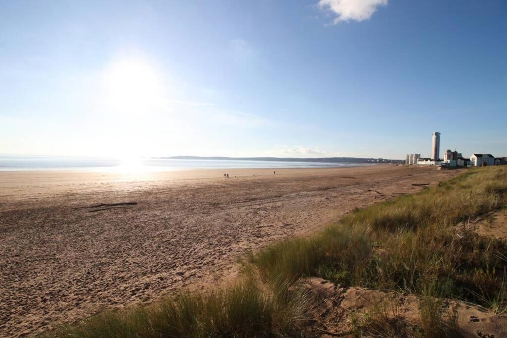 No1 Beach Walk By Stay South Wales - Free Parking Swansea Eksteriør bilde